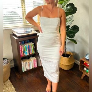 Hello Molly NWT midi dress! Size 6 US/M could fit small or M